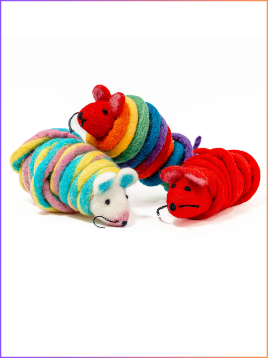 Catch a Mouse by the Tail - Wool Cat Toy